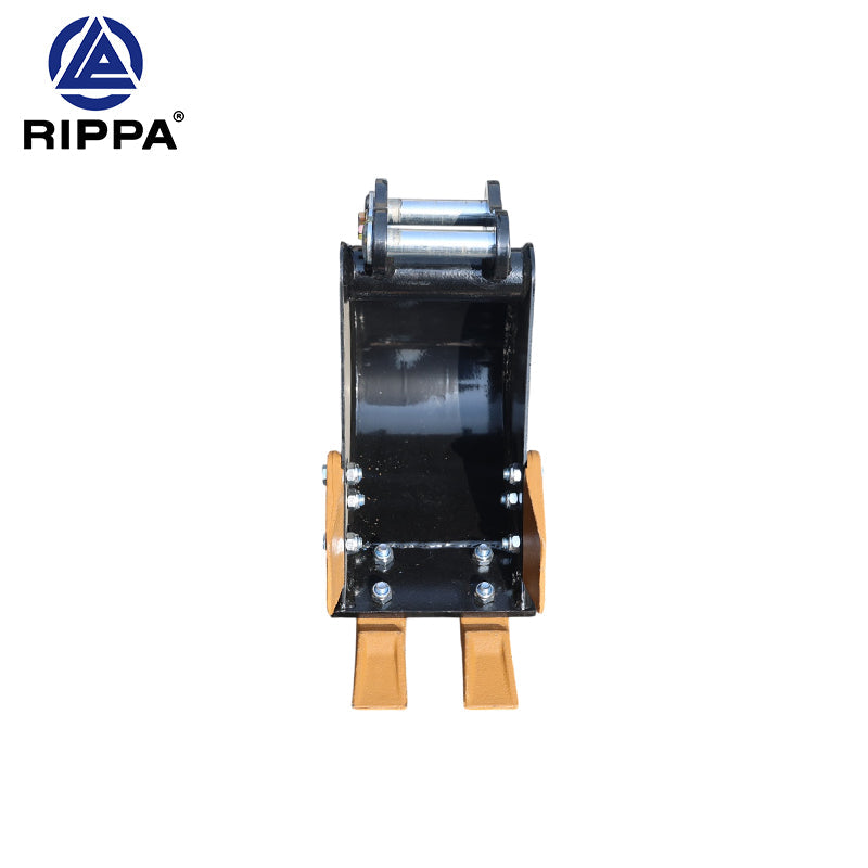 R10/R13/R15-200 bucket (lugs tapped, no pin bushings welded)[LP0104010778]