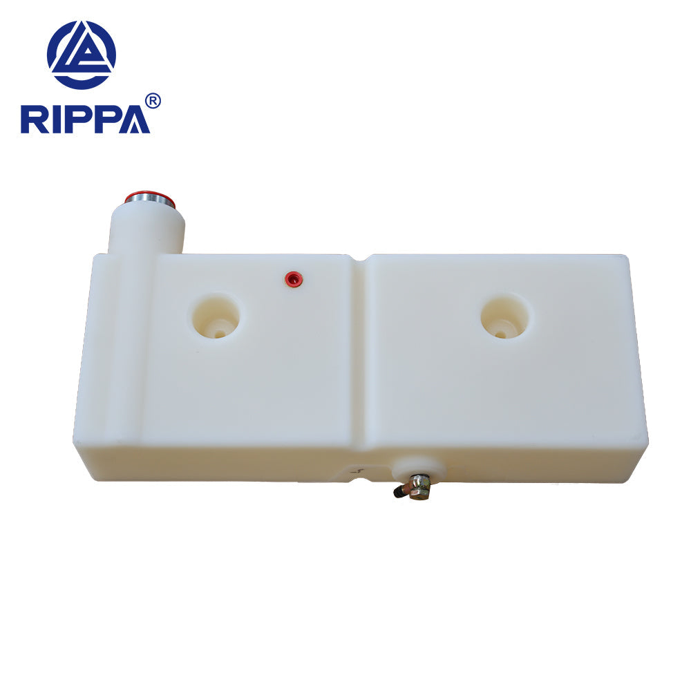 Excavator R10-5 Briggs & Stratton S Plastic Gas Tank[LP0115040075]